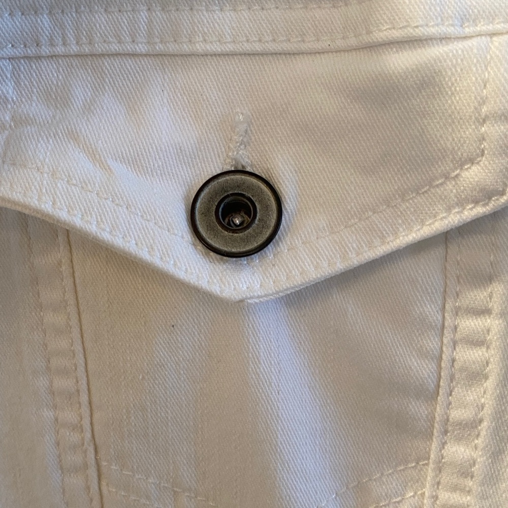 Baccini Women's Crisp White Jean Jacket - Picture 2 of 6